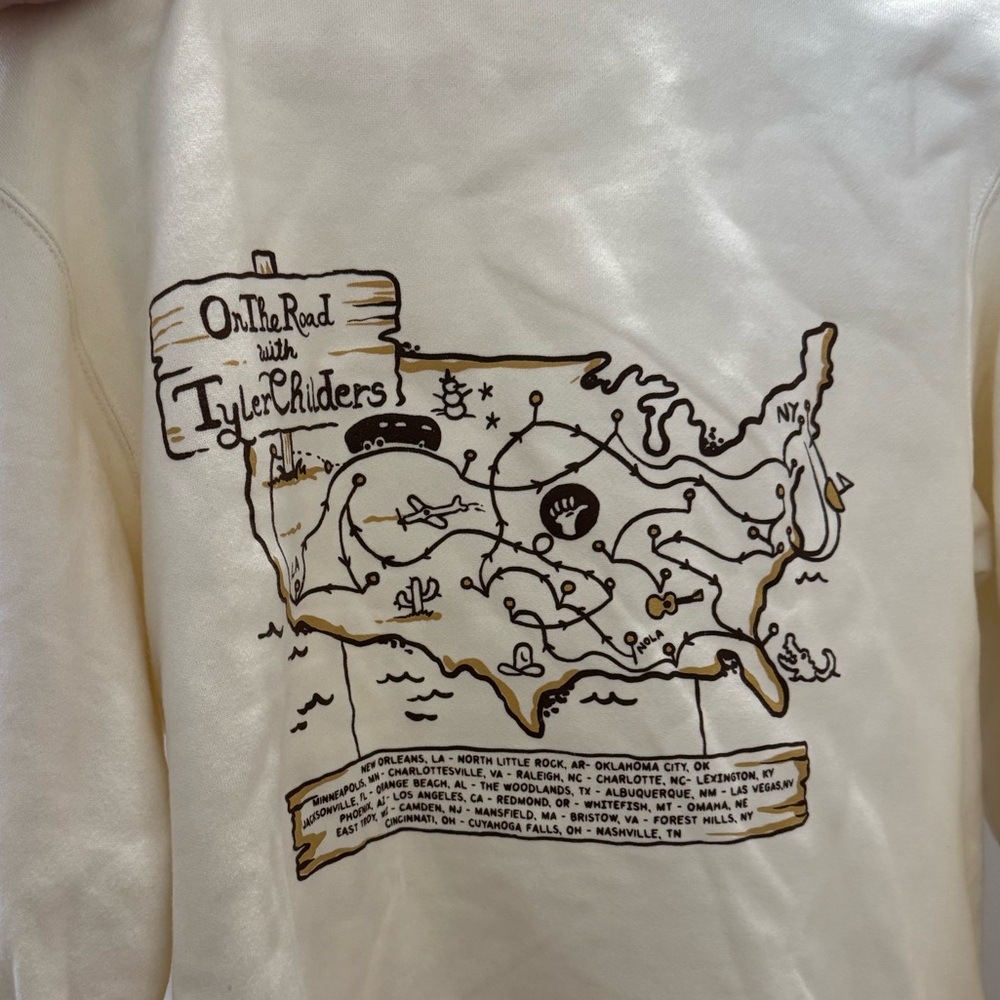 Tyler Childers Merch - 'On The Road' Map Design- hoodie.